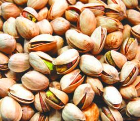 Pistachios are nuts that have a good effect on male sweating.