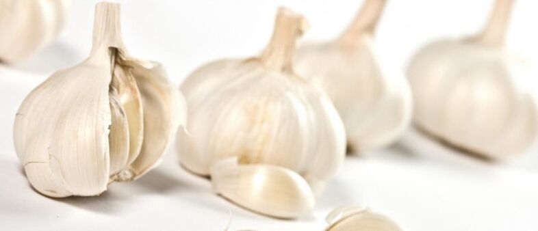 Garlic is a product for men's health that improves potency